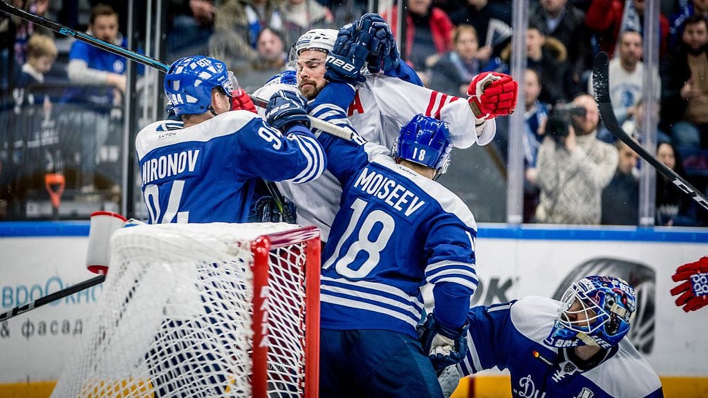Tunteet kävivät ottelussa kuumina, kun Dynamo-puolustus ei sulattanut Jesse Joensuun maalineduspeliä.