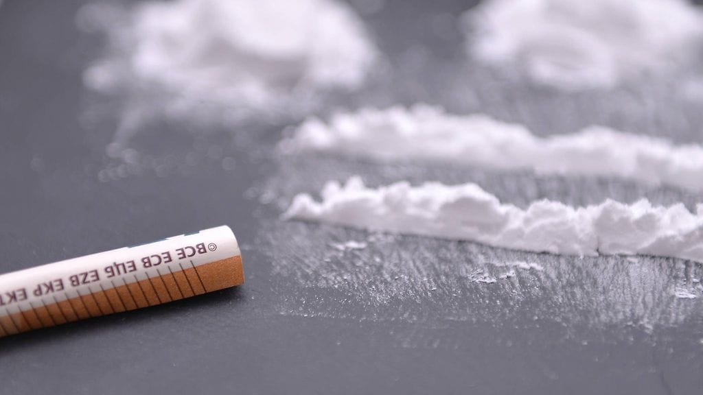 Tapauksen tiimoilta on pidätetty kaksi serbiä. Kokaiinin arvo katukaupassa olisi satoja miljoonia euroja. Kuvituskuva.