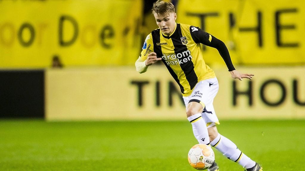 Martin Ödegaard on löytänyt peli-ilon Hollannissa.