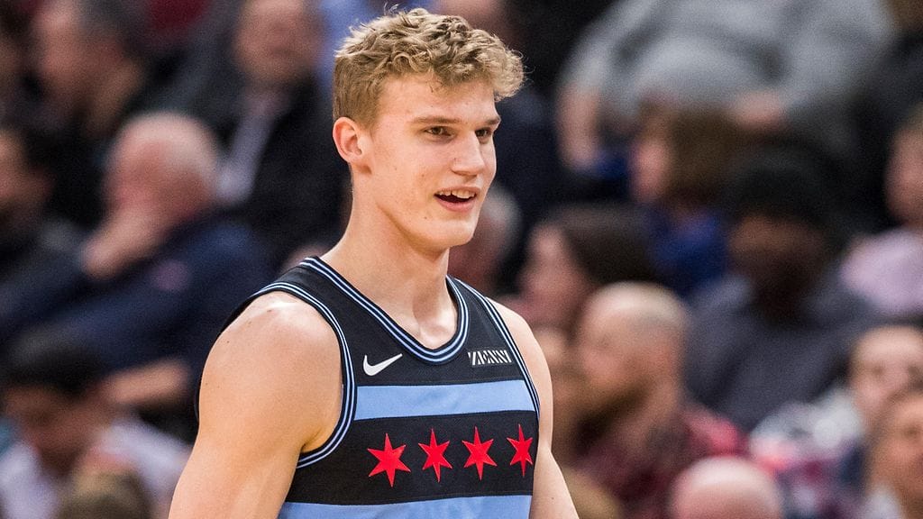 Lauri Markkanen nakutti Philadelphia 76ersia vastaan 11 pistettä.