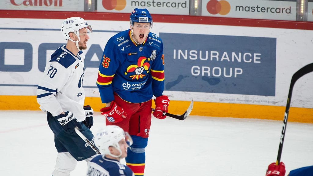 Kristian Vesalainen aloittaa illan ottelun 13. hyökkääjänä.