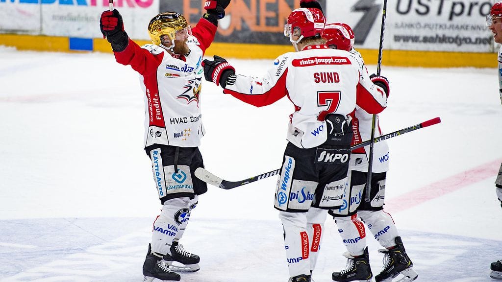 Vaasan Sport aloitti väkevästi Turun Palloseuraa.