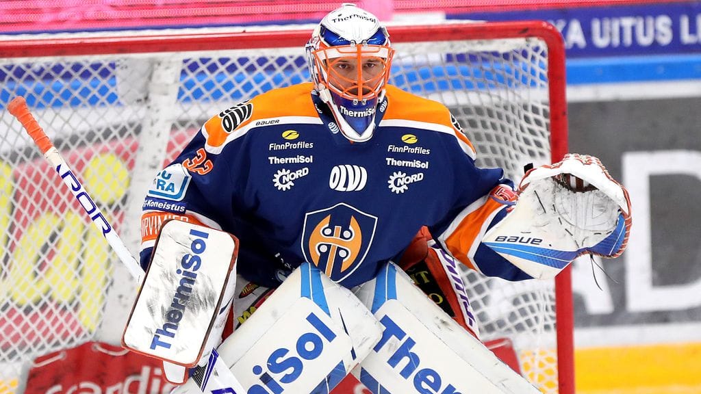 Niklas Bäckström torjui Tapparan SM-liigan runkosarjan kakkoseksi.