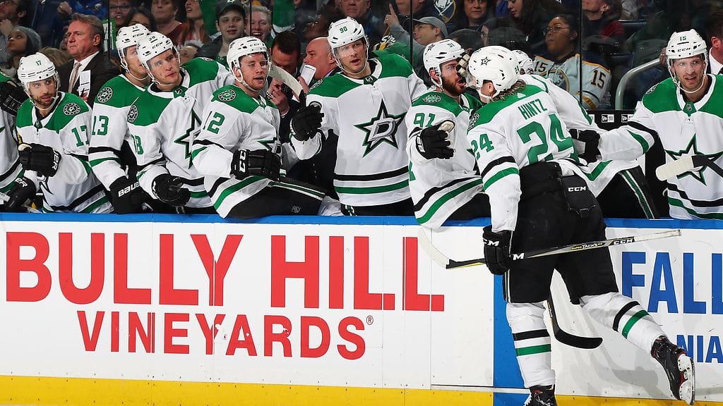 Roope Hintz pääsi tuulettelemaan maalintekoa kahdesti.