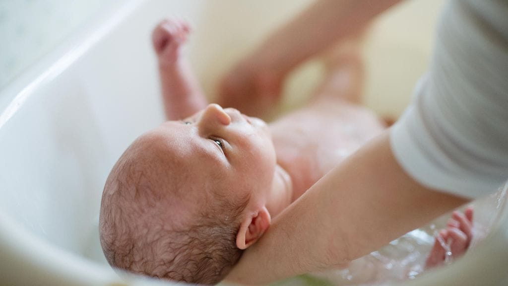 Kuusiviikkoinen vauva hukkui kylpyyn Yhdysvalloissa. Kuvituskuva.