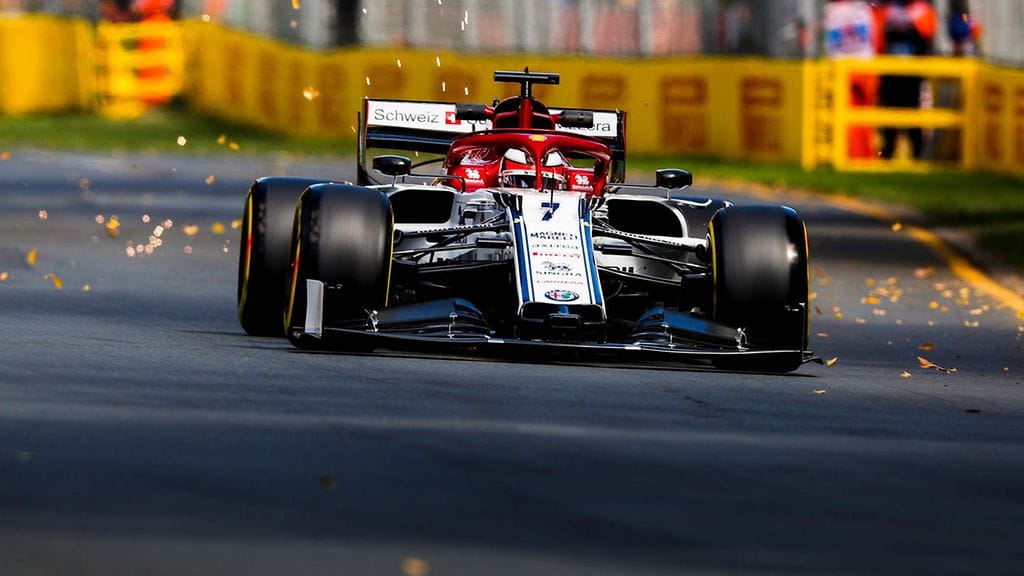 Kimi Räikkönen oli kuudenneksi nopein Melbournen ensimmäisissä harjoituksissa.