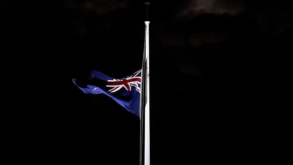 Uusi-Seelanti suruliputti Christchurchin tapahtumien takia.