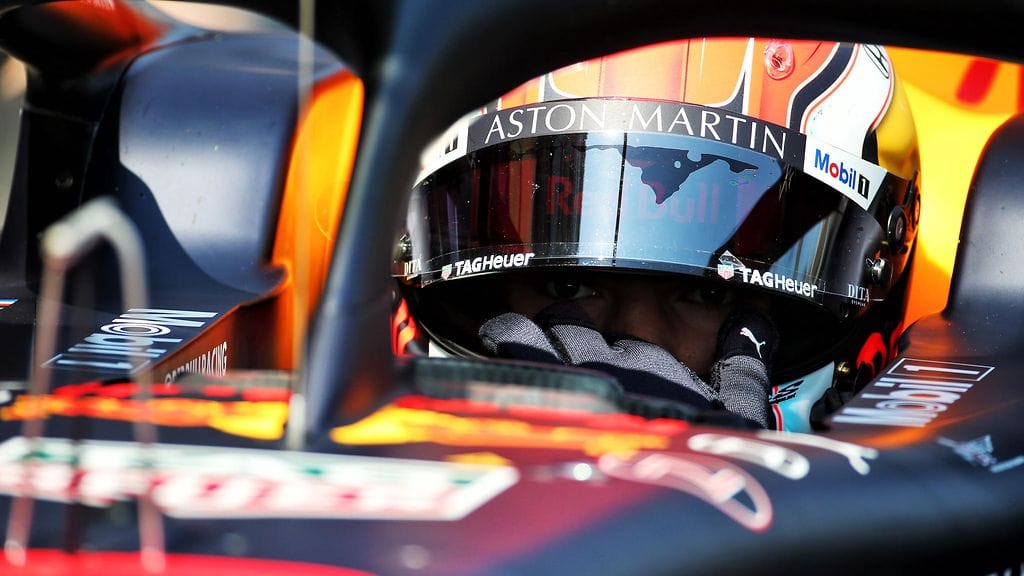 Red Bullin Pierre Gasly jäi aika-ajojen ensimmäiseen osioon Australian Melbournessa.