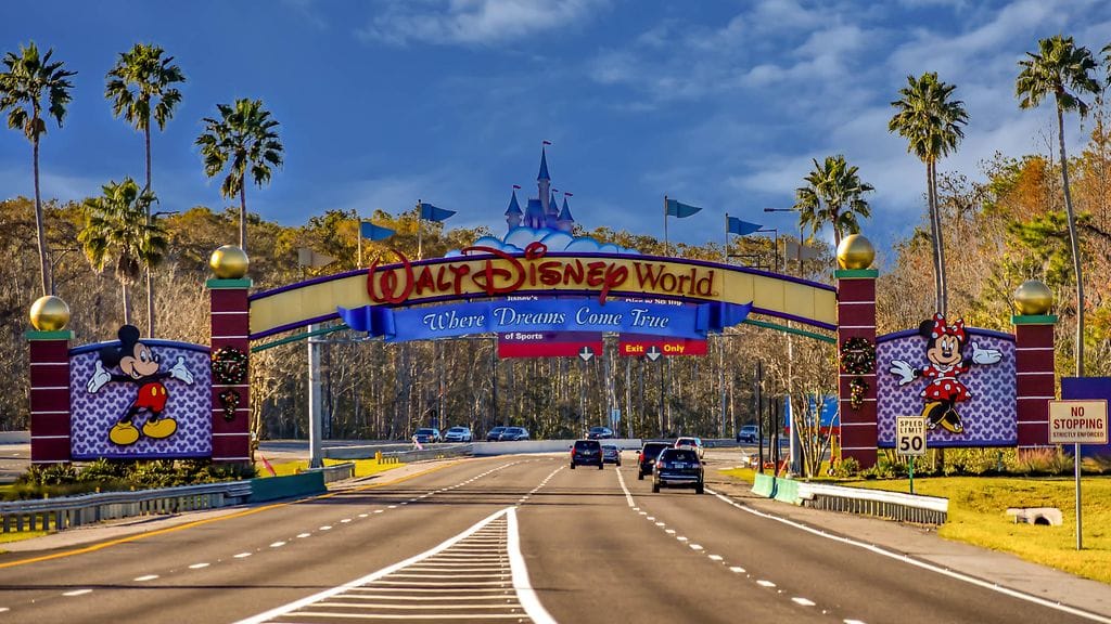 Floridassa sijaitseva Disney World on maailman suurin teemapuisto.