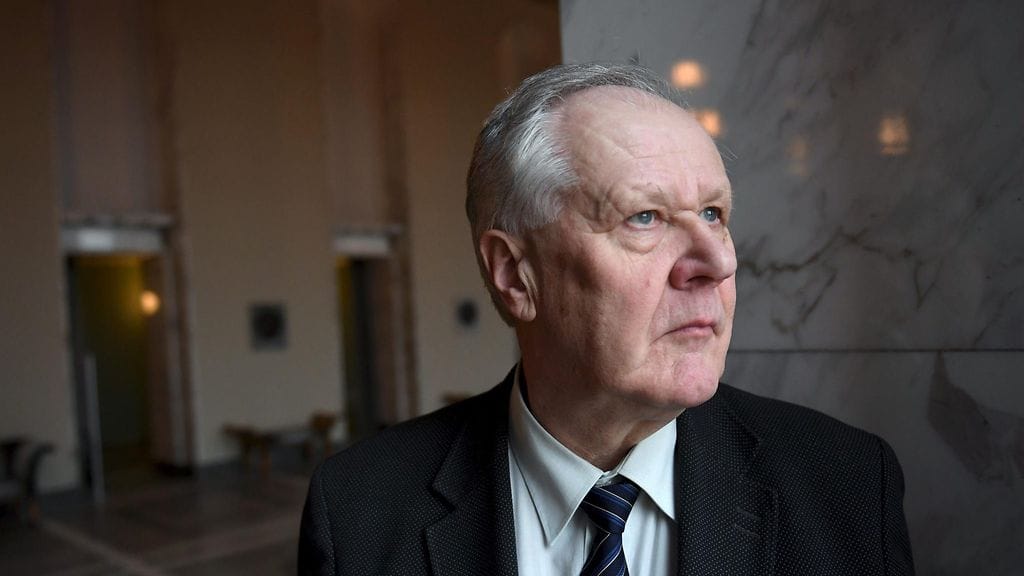 Eduskuntatyöstä luopuva keskustan kansanedustaja Seppo Kääriäinen eduskunnassa Helsingissä 19. maaliskuuta 2019.
