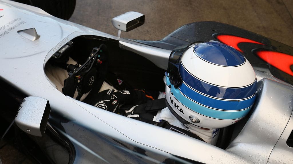 Mika Häkkinen voitti McLarenilla maailmanmestaruudet 1998 ja 1999.