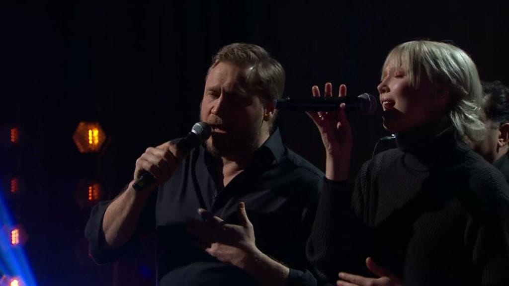 Isä ja tytär eli Samuli ja Venla Edelmann.