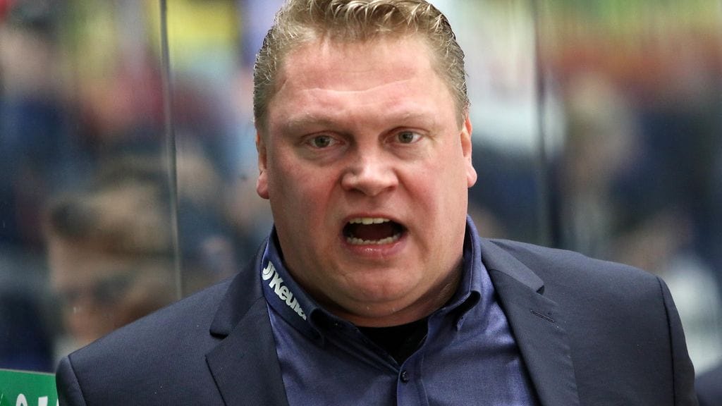 Pekka Virta, Lukko.