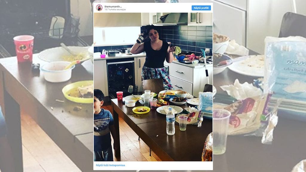 Kotityöt on tehty jaettaviksi, muistuttaa äiti. Kuvituskuva.