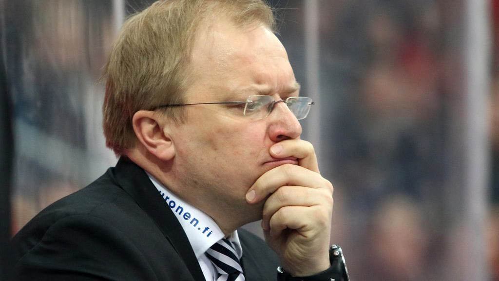 TPS:n päävalmentajalla Kalle Kaskisella on paljon mietittävää.