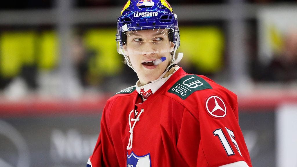 Anton Lundellille tuomittiin ulosajo Pelicansia vastaan.