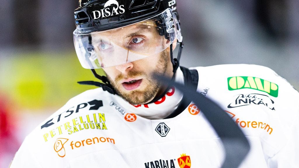 Oskar Osalalle tuomittiin ulosajo Ilvestä vastaan.