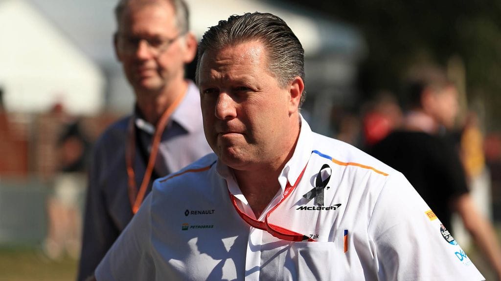McLarenin toimitusjohtaja Zak Brown peräänkuuluttaa sääntömuutoksia F1-sarjaan.