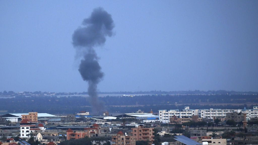 Arkistokuva. Gazan kaistalta on ammuttu yöllä viisi rakettia Israelin puolelle.