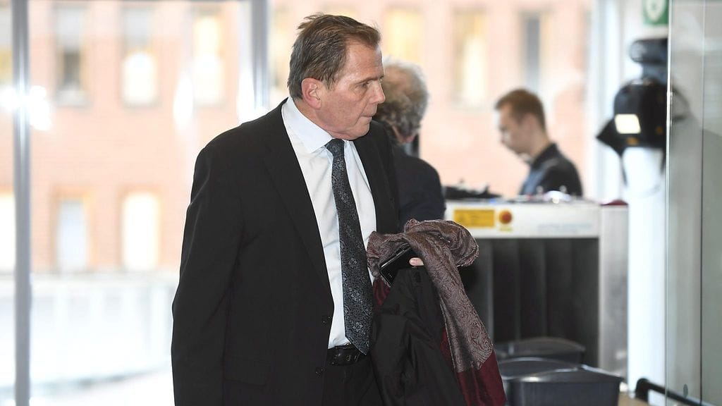 Helsingin poliisin virasta pidätetty päällikkö Lasse Aapio saapuu poliisijohdon virkarikosjutun käsittelyyn.