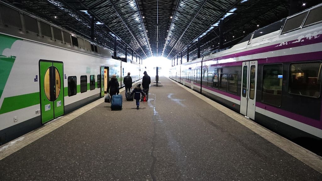 Ratavaurio häiritsee aamun lähijunien kulkua pääkaupunkiseudulla.