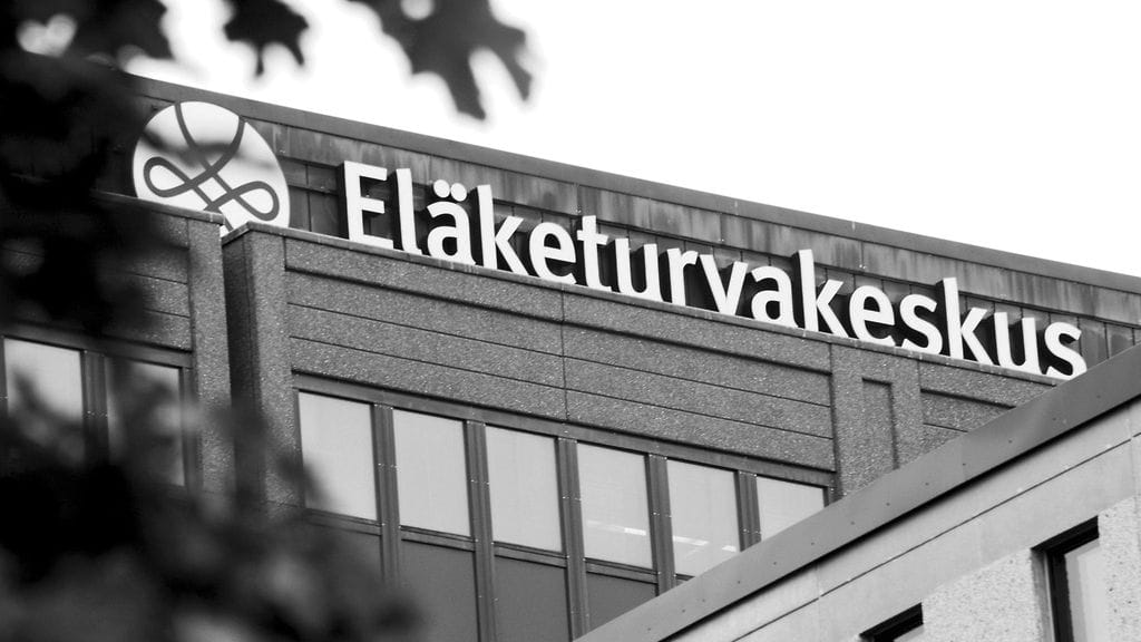 Keskimääräinen kokonaiseläke oli viime vuonna 1  680 euroa kuukaudessa.