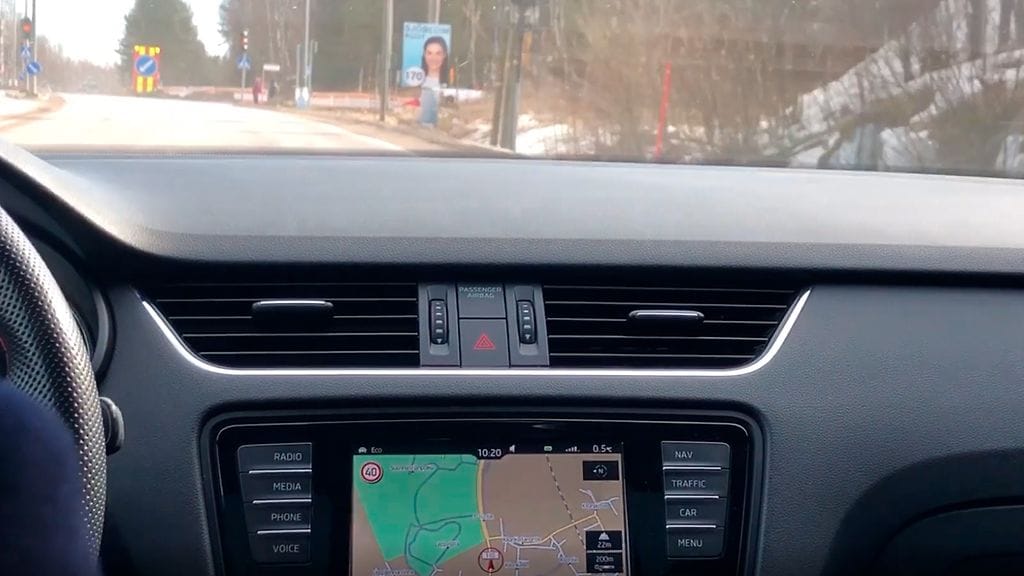 Vaalimainokset hämäävät autojen nopeusraijoituksen tunnistusjärjestelmää