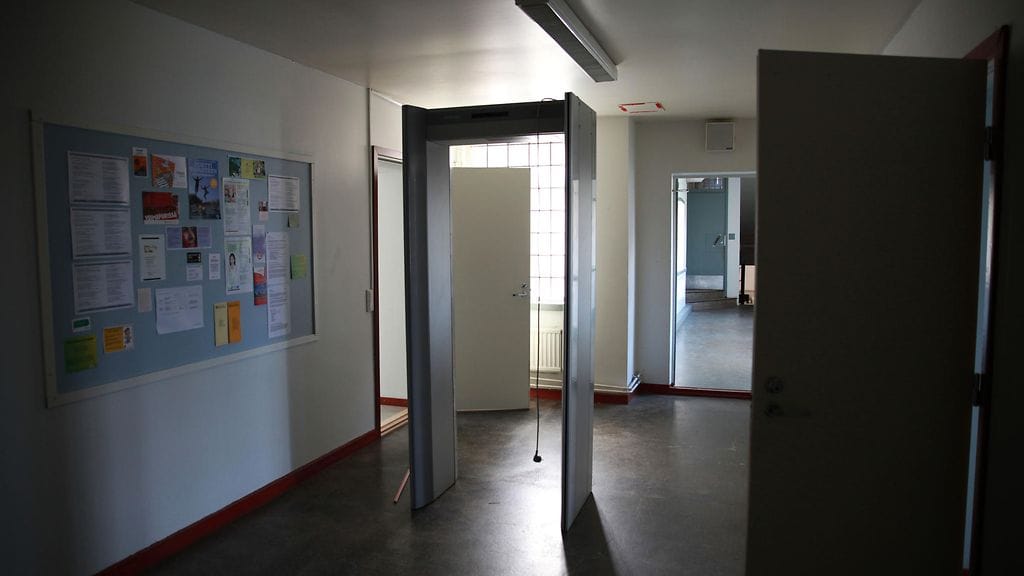 Aallonmurtaja Keravan vankila heinäkuu 2018 5