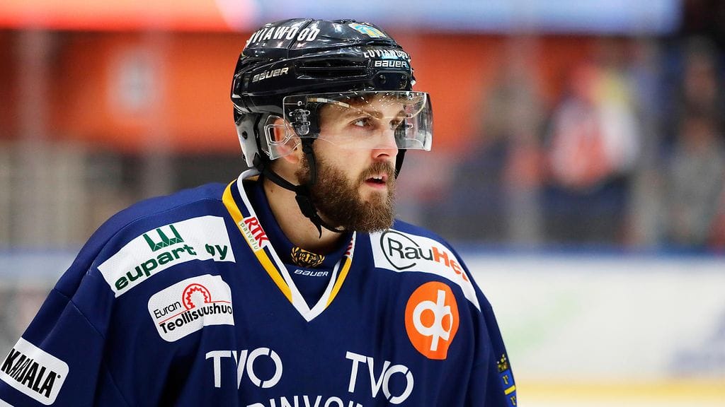 Aiemmin muun muassa Rauman Lukon riveissä viilettänyt Steven Seigo, 28, on tehnyt sopimuksen Vaasan Sportin kanssa.