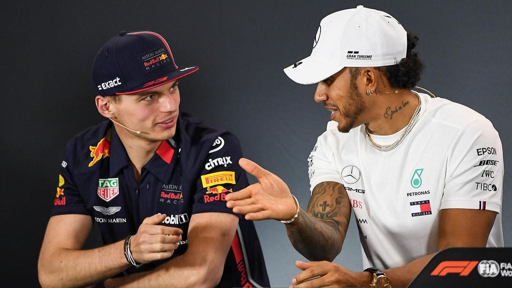 Max Verstappen ajoi Australiassa Lewis Hamiltonin jälkeen kolmantena maaliin.