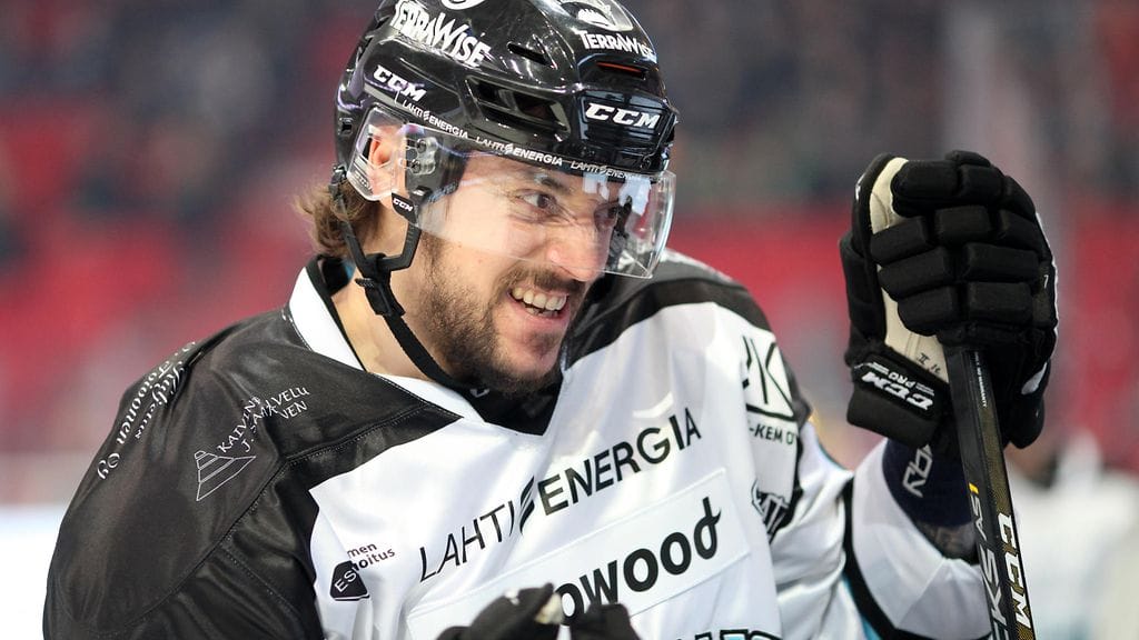 Juhamatti Aaltonen, Pelicans.