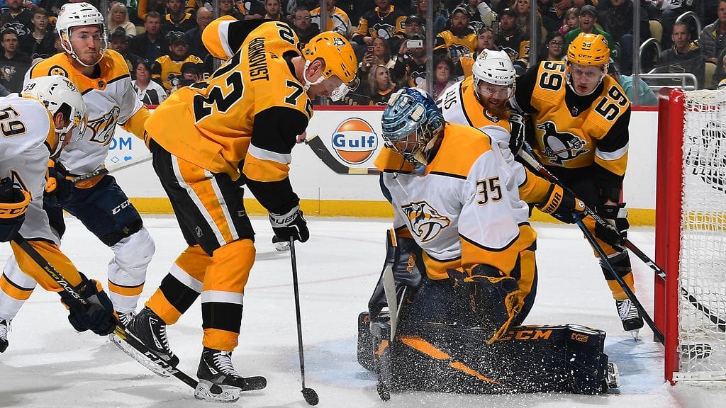 Pekka Rinne säkenöi Nashville Predatorsin maalinsuulla Pittsburgh Penguinsia vastaan.
