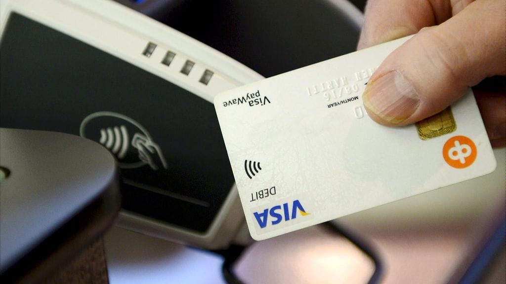 Suomalaisten säästämistä, luotonkäyttöä ja maksutapoja kartoittavassa kyselyssä käy ilmi, että 79 prosenttia kortinhaltijoista on käyttänyt maksukorttinsa lähimaksuominaisuutta.