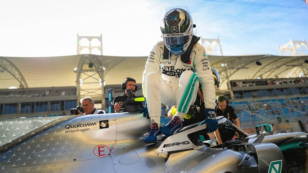 Valtteri Bottas teki vasta lopussa kelpo kierrosajan Bahrainin F1-treeneissä.