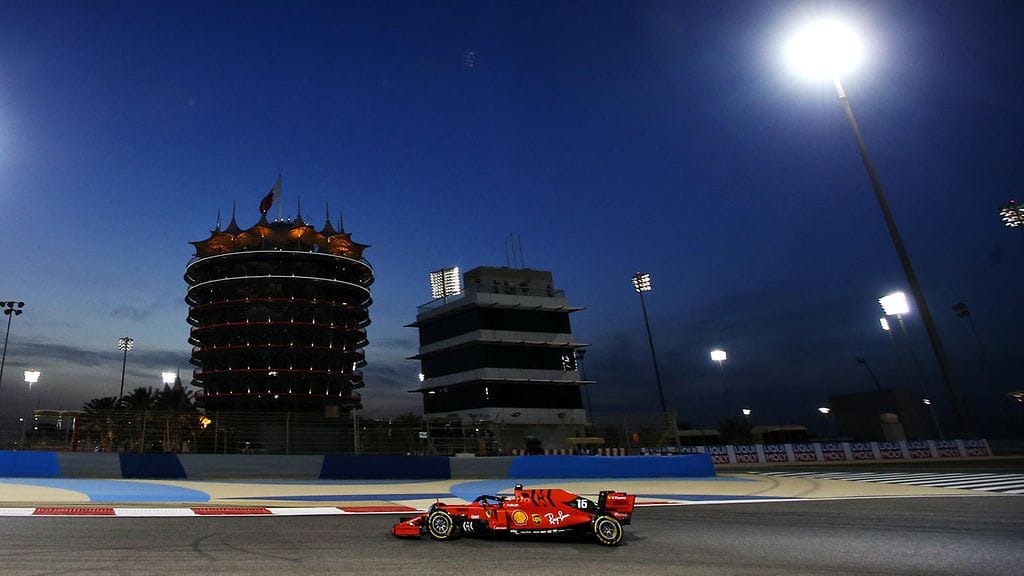 Charles Leclerc tykitti paalulle Bahrainin GP:n aika-ajoissa lauantaina.