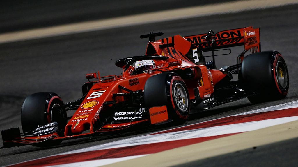 Sebastian Vettel oli Bahrainin GP:n tuomariston tutkinnan kohteena.
