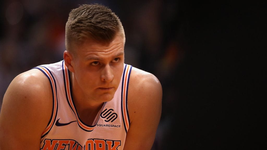Kristaps Porzingis kuvattuna New York Knicksin paidassa tammikuussa 2018.