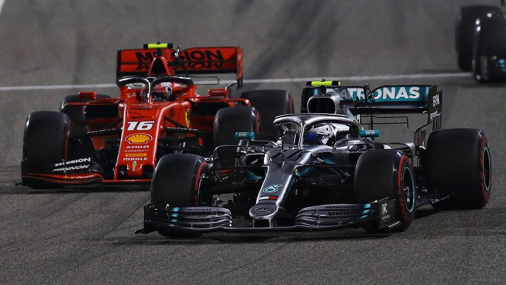 Valtteri Bottas ohitti Charles Leclercin kolme kierrosta ennen maalia.