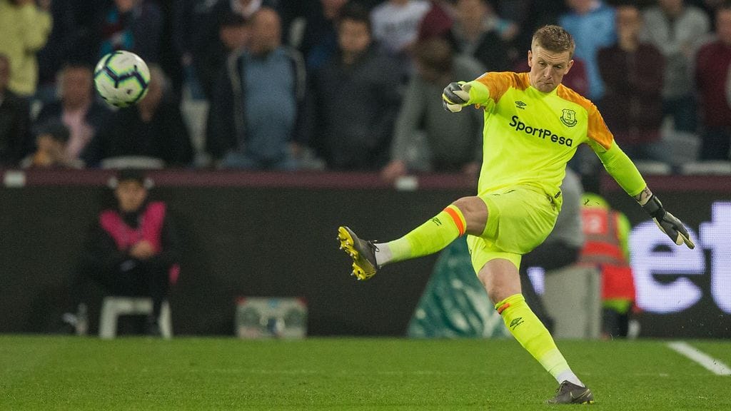 Evertonin Jordan Pickfordin epäillään osallistuneen tappeluun.