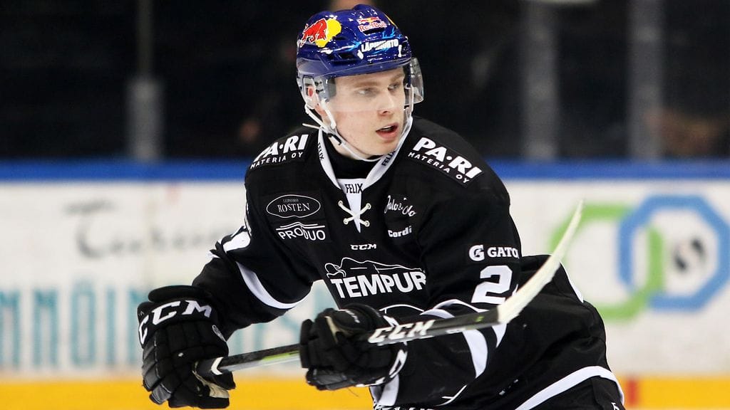 Kaapo Kakko on MM-leirijoukkueessa.