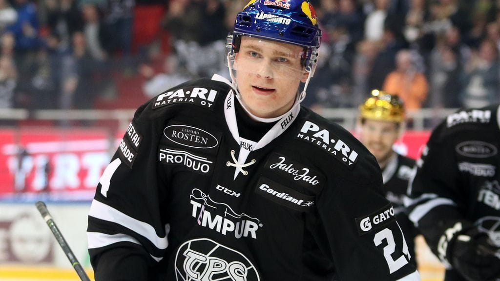 Kaapo Kakko keskittyy täysillä Leijoniin, eikä hän lähde alle 18-vuotiaiden MM-kisoihin mukaan.