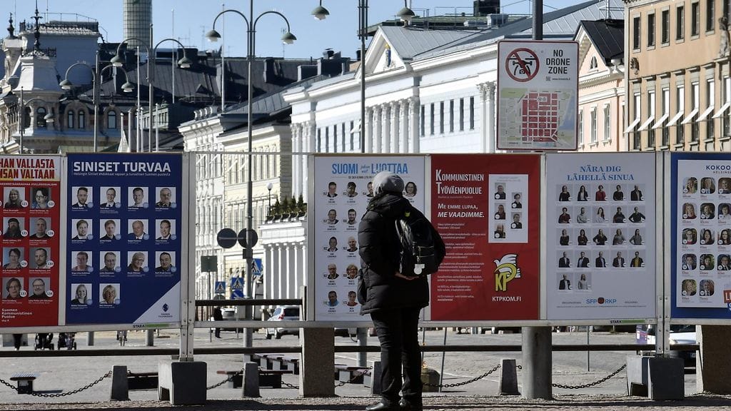 Vaalimainoksia, kuvituskuvaa.