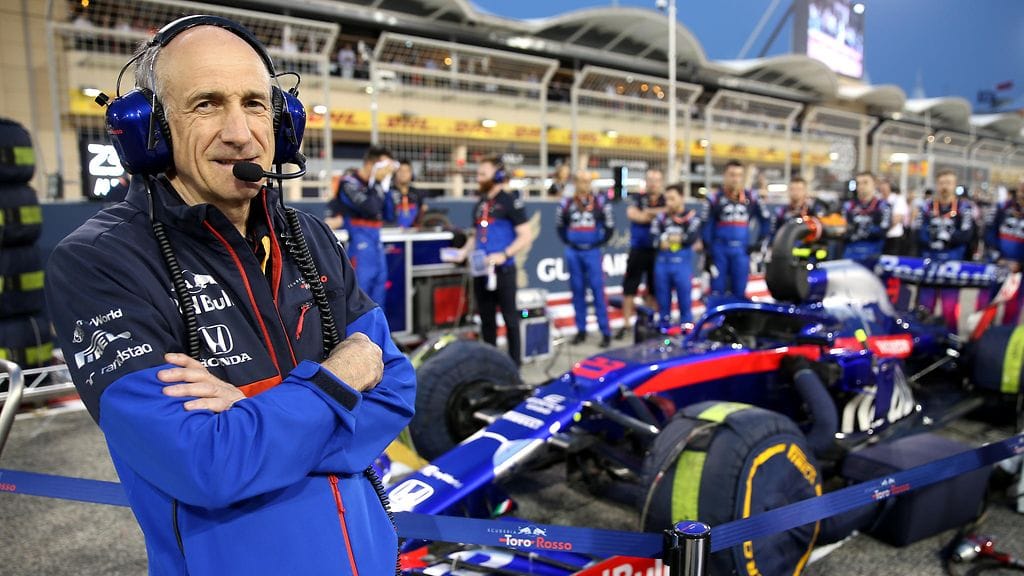 Franz Tost tyrmää varikkopuheet siitä, että Red Bullin junioriohjelma olisi kriisissä.