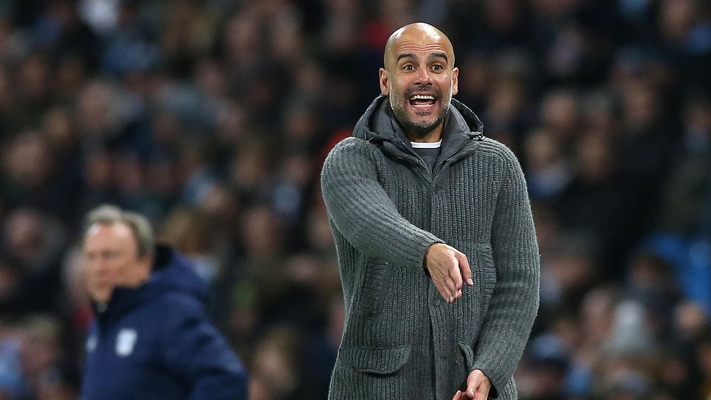 Pep Guardiolalla on huolenaiheita Manchester Cityn loukkaantumissuman takia.