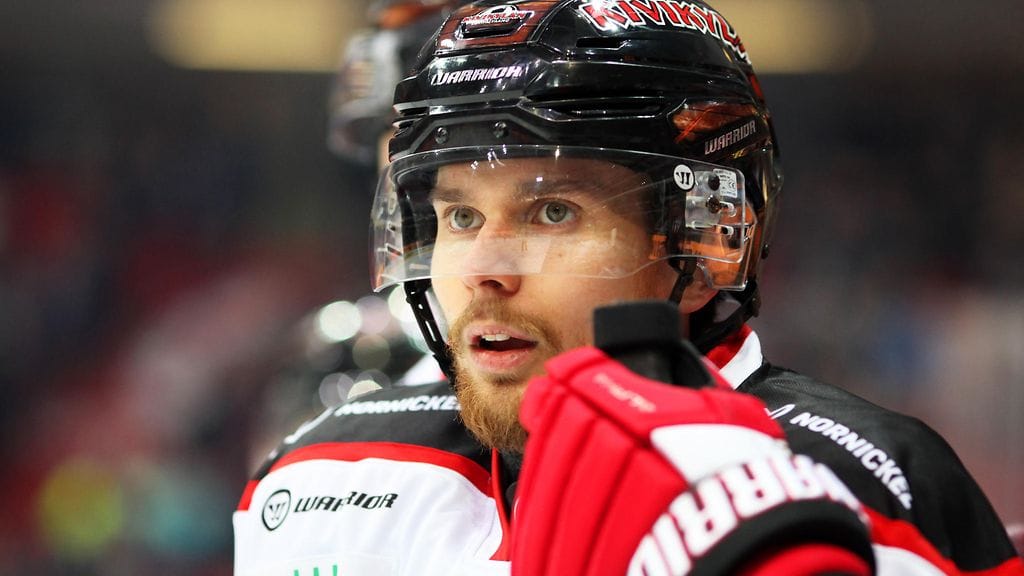 Kristian Tuohilampi siirtyy Porin Ässistä takaisin vanhaan seuraansa Vaasan Sportiin.