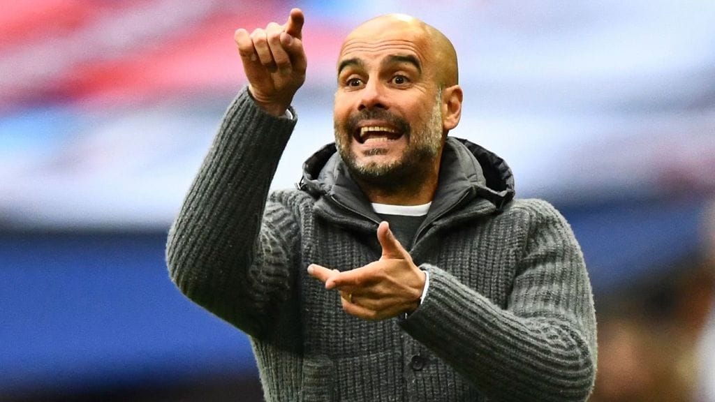 Manchester Citya valmentava Pep Guardiola jakaa tiistaina ohjeita Tottenhamia vastaan.