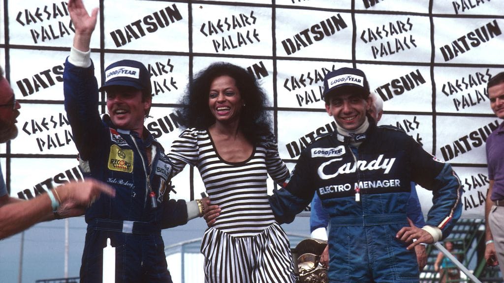 Keke Rosberg juhlimassa vuoden 1982 F1-maailmanmestaruutta.