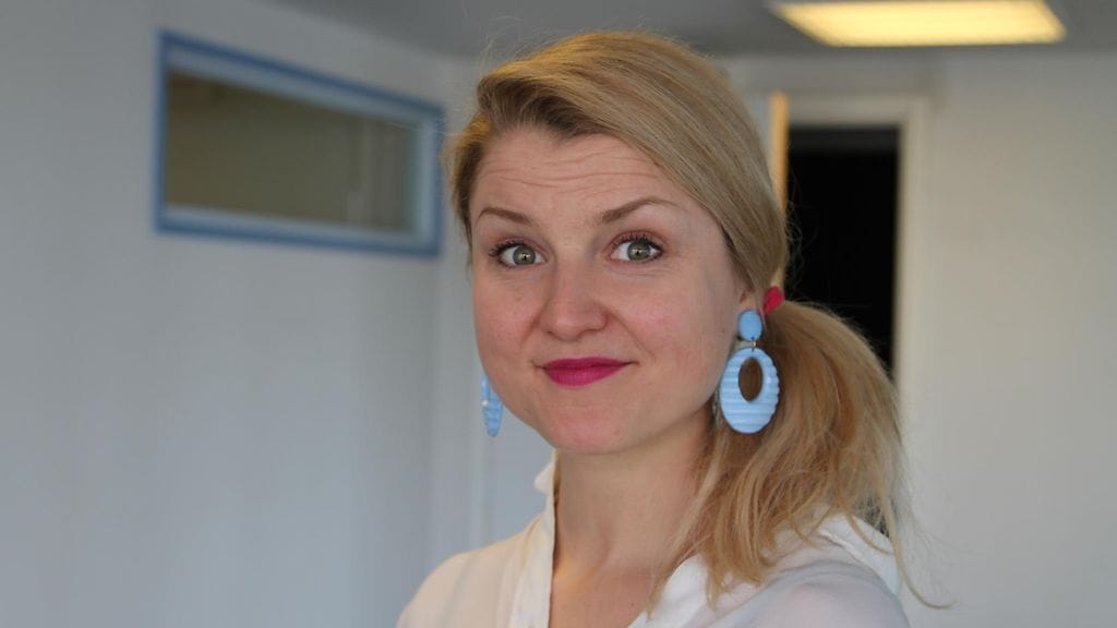 Helmi-Leena Nummela kohtasi kaksi tosifania Putouksen kuvauksissa.