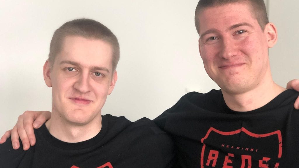 Helsinki Redsin Lassi 'BELAEU' Kallio ja Eemeli Ikonen keskustelevat useimmiten pelitaktiikasta verkon välityksellä.