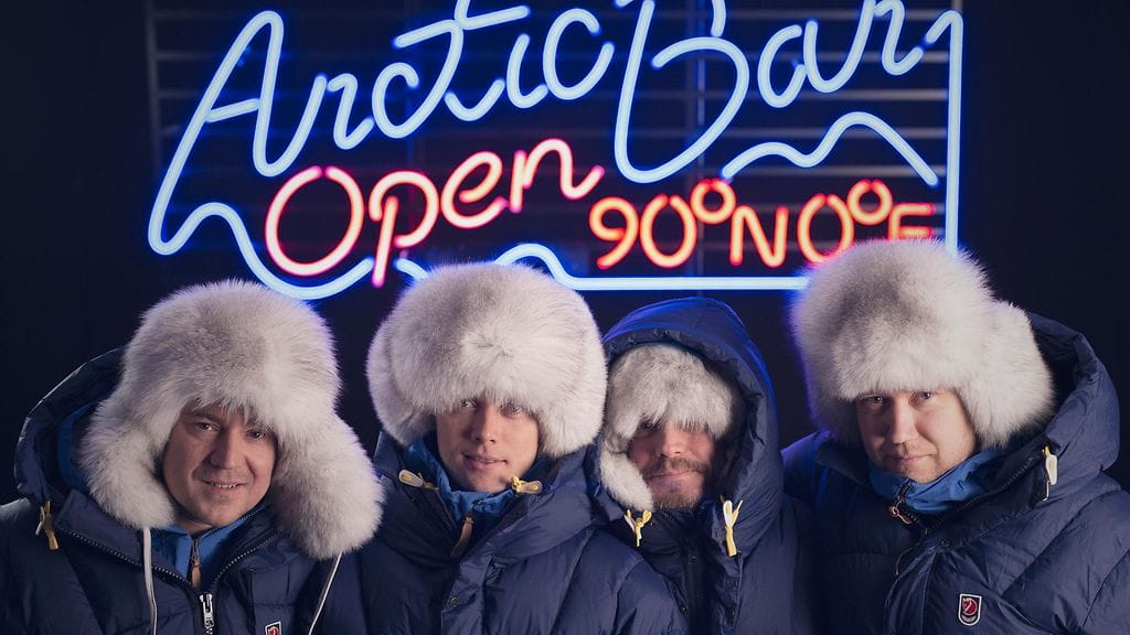 artic blue gin baari